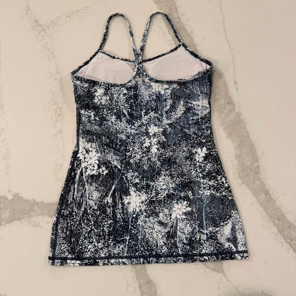 Lululemon Power Y Padded Tank Top Women's 6 Luon Wildwood Floral Blue Shelf Bra - Picture 5 of 8
